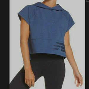 NEW BALANCE Athletic Intensity Crop Hoodie